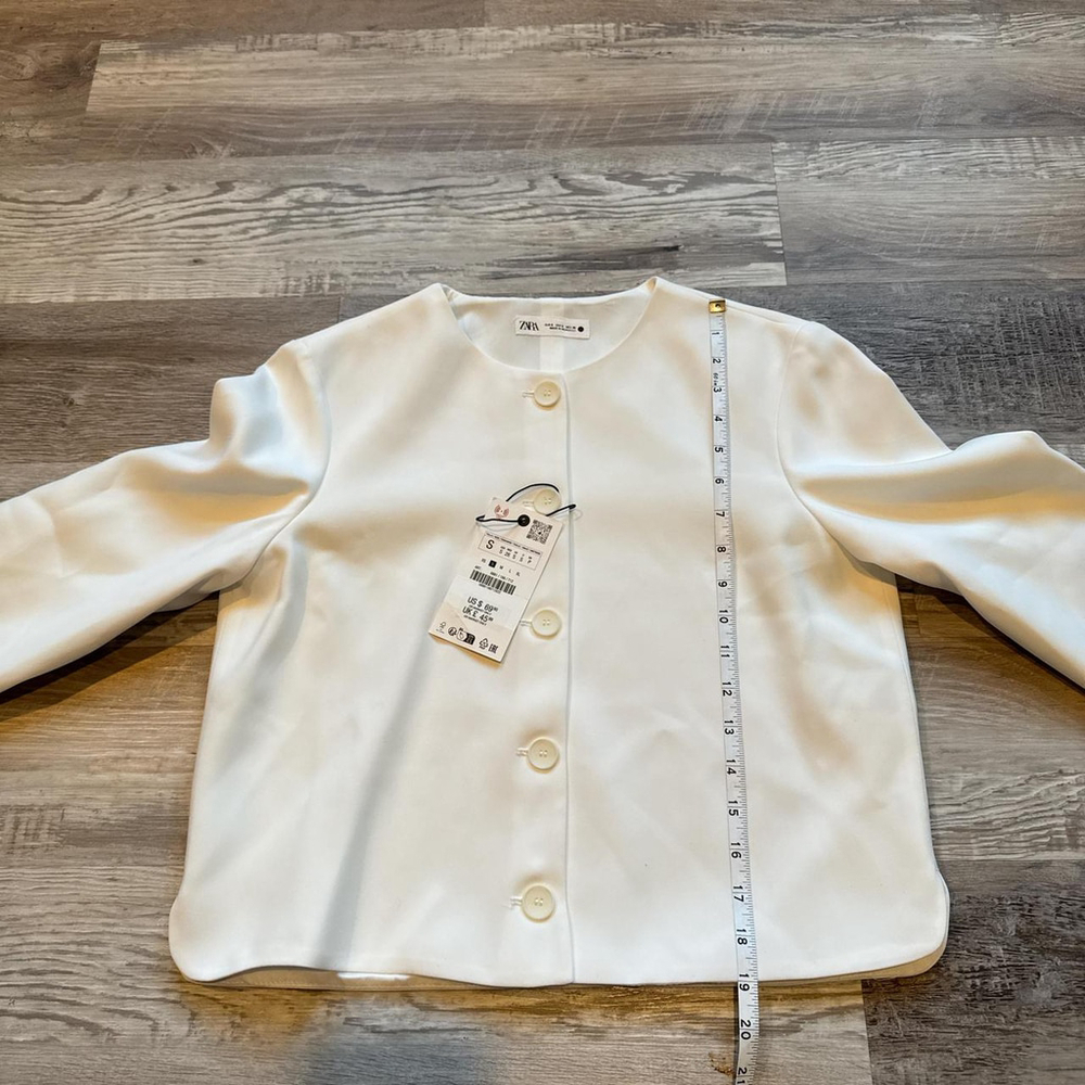 jackets - Picture 2 of 8